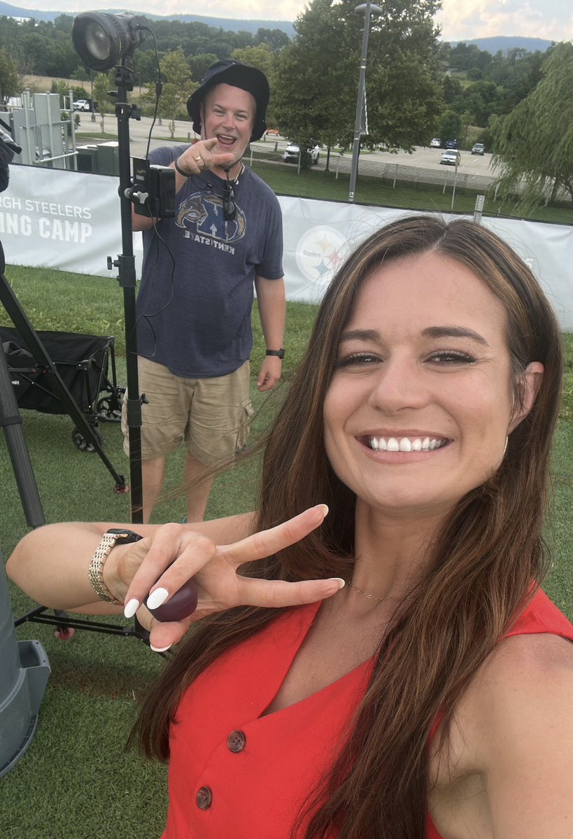 We survived the storm!!😅 That’s a wrap from Latrobe see yall back in the studio tonight at 10:25-11 and 11:25 on <a href="/KDKA/">KDKA</a> !
<a href="/ismithKDKA/">Ian Smith</a> #HereWeGo
