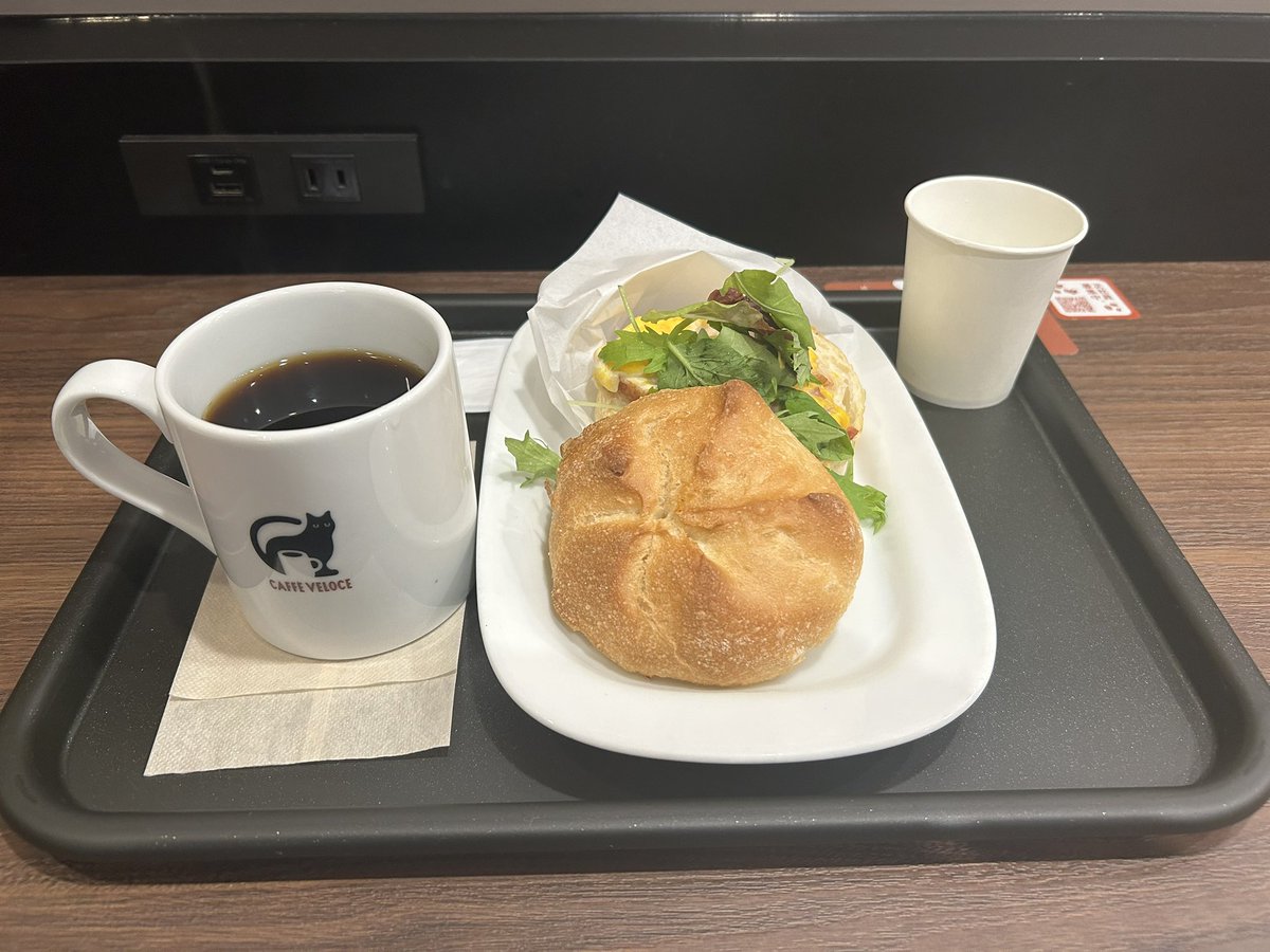 CafeLearner's tweet image. Good morning from Japan 🌞
I&apos;ll be working at a cafe from the morning today.
I usually can&apos;t come in that early, but today I&apos;ve had some time to myself.
Thanks to that, I was able to order the morning menu☺️
Have a great day!