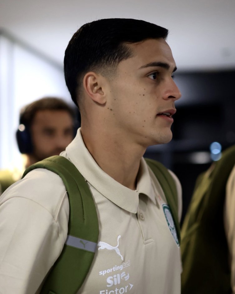 _Jonathananjos_'s tweet image. Não inventa Abel Ferreira.
Segundo tempo é jogo para o Ramon Sosa. Ele merece.