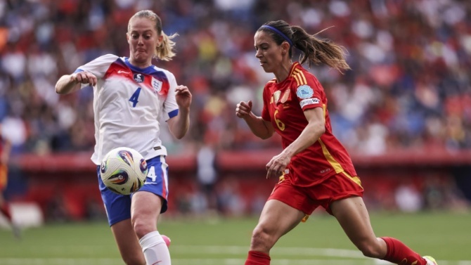 iusport's tweet image. La selección inglesa, peligrosa arriba, poco sólida atrás y el 'factor Wiegman' ift.tt/MTp2e6w