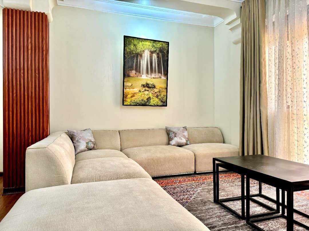 KMT_properties's tweet image. 3 bedroom apartment for sale
Location: Kisaasi town
Price: 299m ugx
Flexible payment plans Whatsapp or call 0786396665