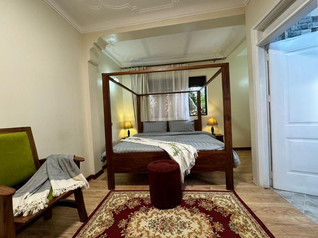 KMT_properties's tweet image. 3 bedroom apartment for sale
Location: Kisaasi town
Price: 299m ugx
Flexible payment plans Whatsapp or call 0786396665