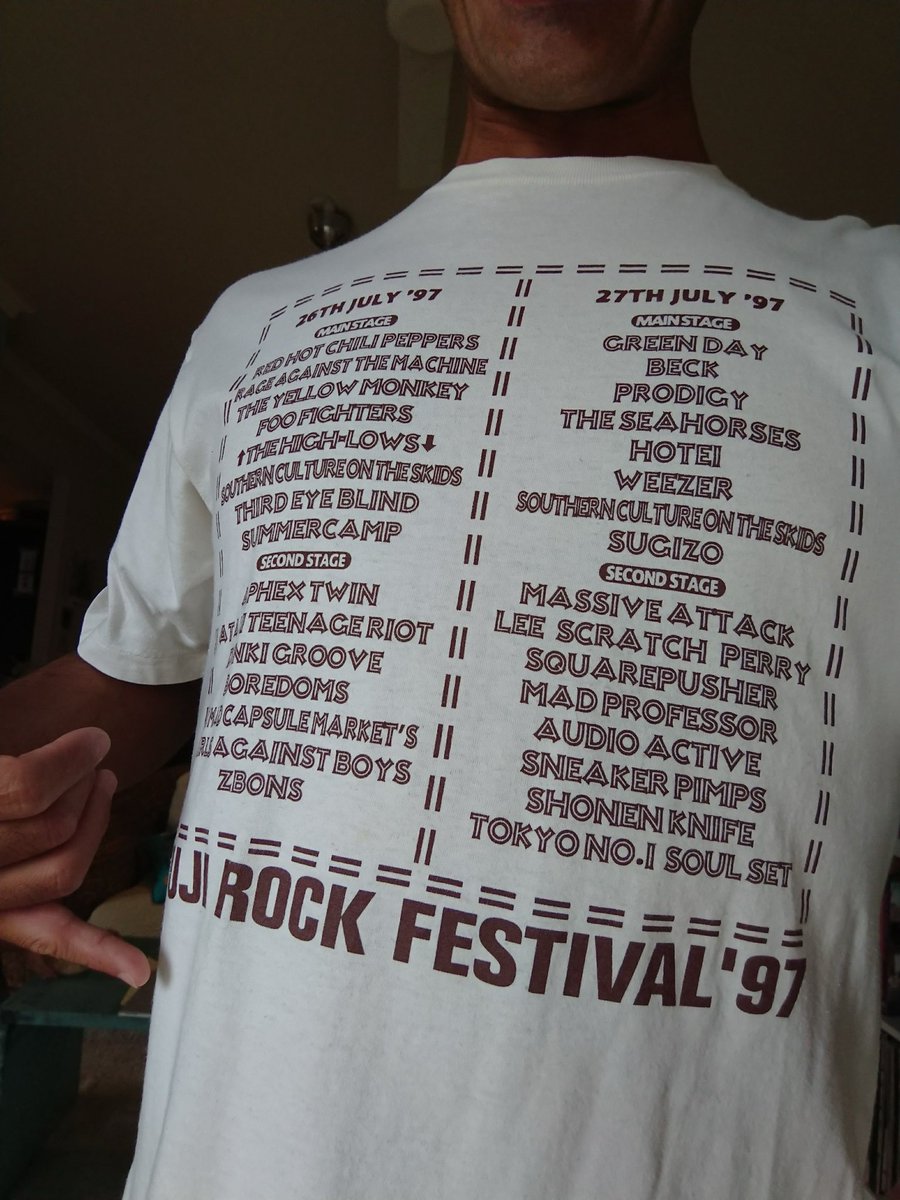 今年も見たいアーティストなかったフジロック  だって97年とかこんなメンツだぜ2日目中止で泣いたけど