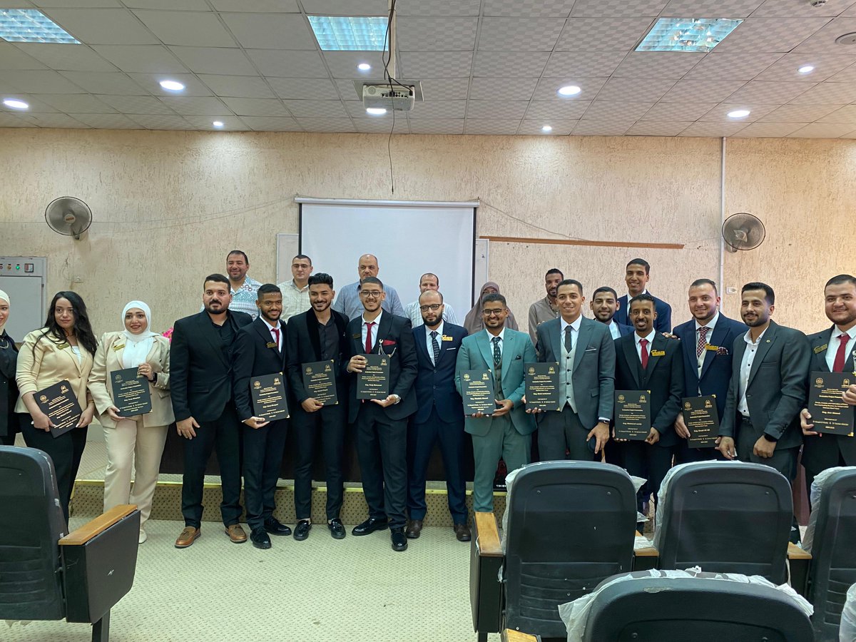 الصفحة الرسمية لجامعة حلوان (@helwan_un) on Twitter photo كلية التكنولوجيا والتعليم بجامعة حلوان تتألق بمشروعات تخرج متميزة لطلابها كلية التكنولوجيا والتعليم بجامعة حلوان تتألق بمشروعات تخرج متميزة لطلابها