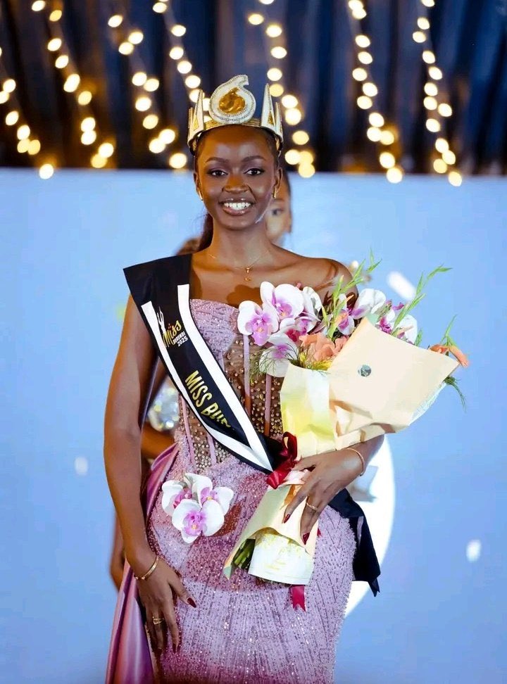 IHENE85834's tweet image. Ese niba wowe ubizi mbwira miss amaze iki muri make 😭😭🙌