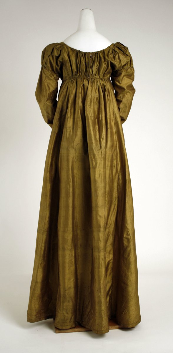 plummie9's tweet image. American

Silk dress. c.1803

@metmuseum 
#FashionHistory