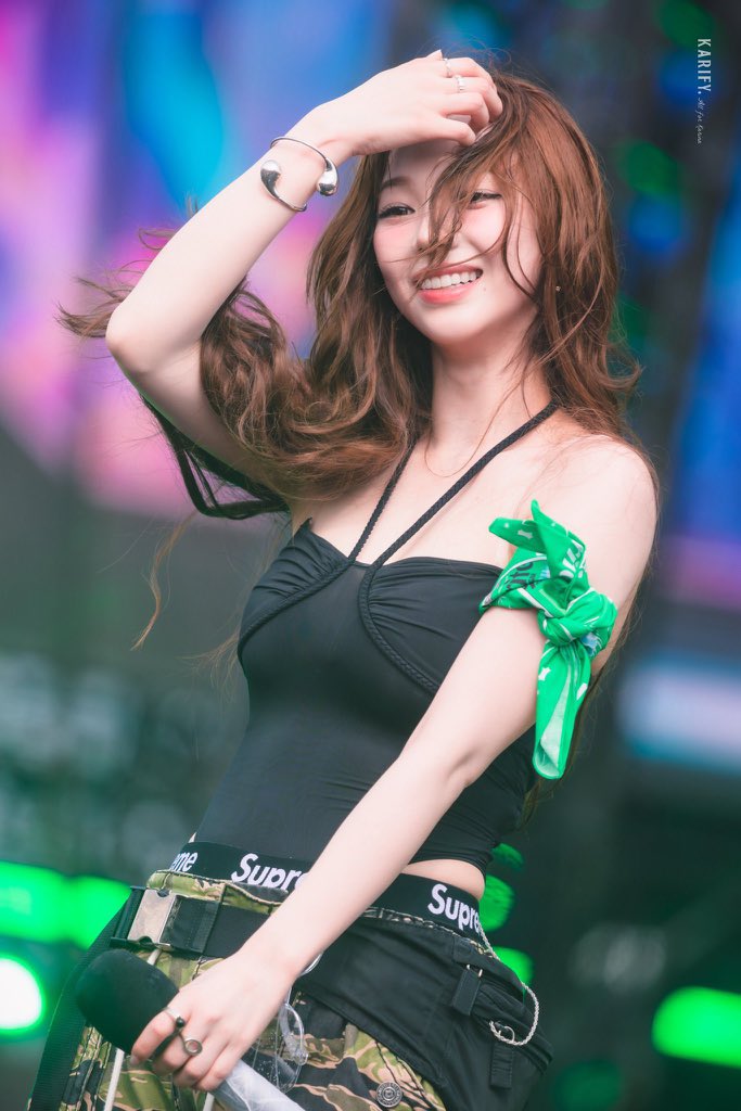 rinaxdiary's tweet image. She’s gorgeous ✨
#카리나 #Karina 
#에스파 #aespa