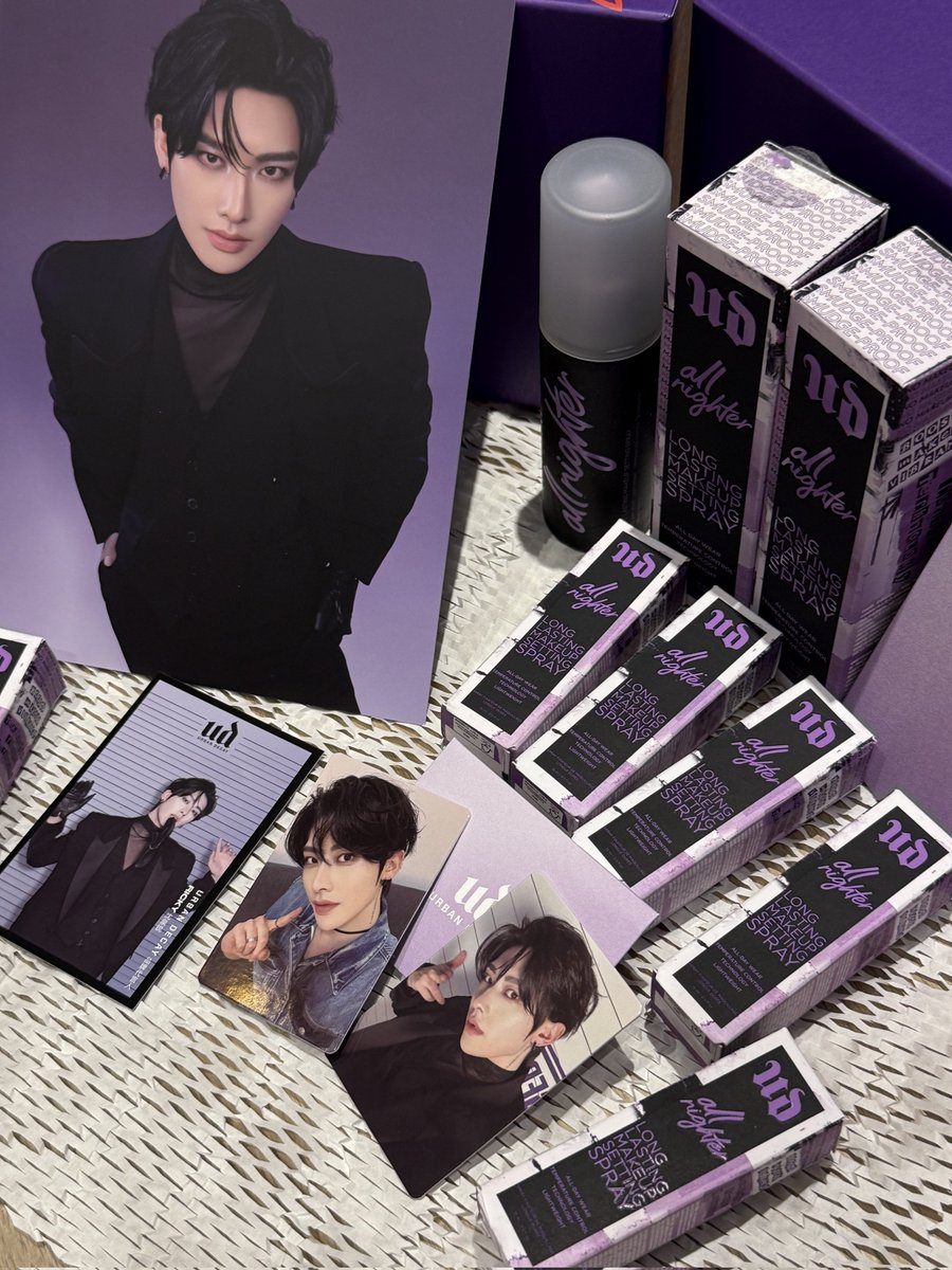 wafplanet's tweet image. 어반디케이 왔듀아아아