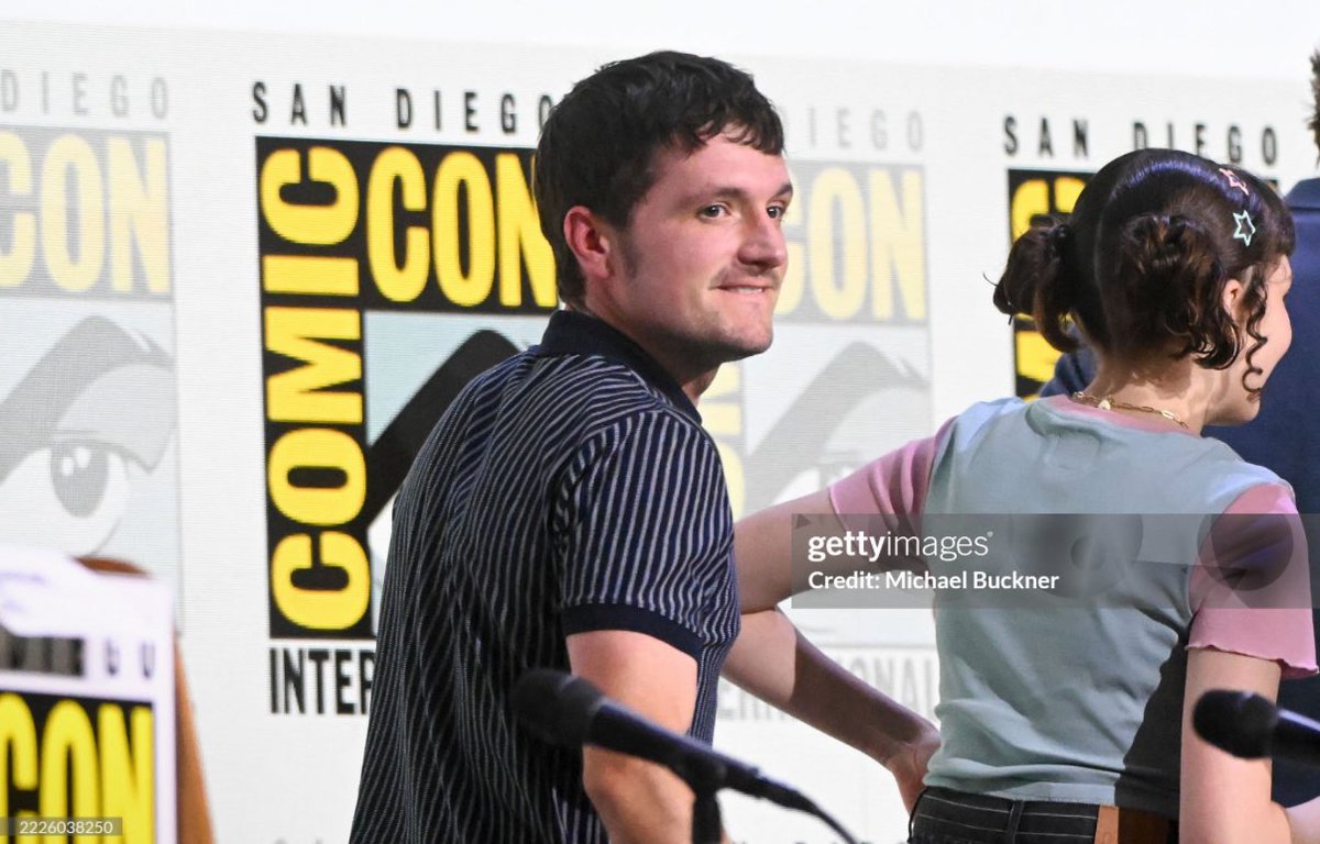 joshsgf_123's tweet image. THE LIP BITE OMG