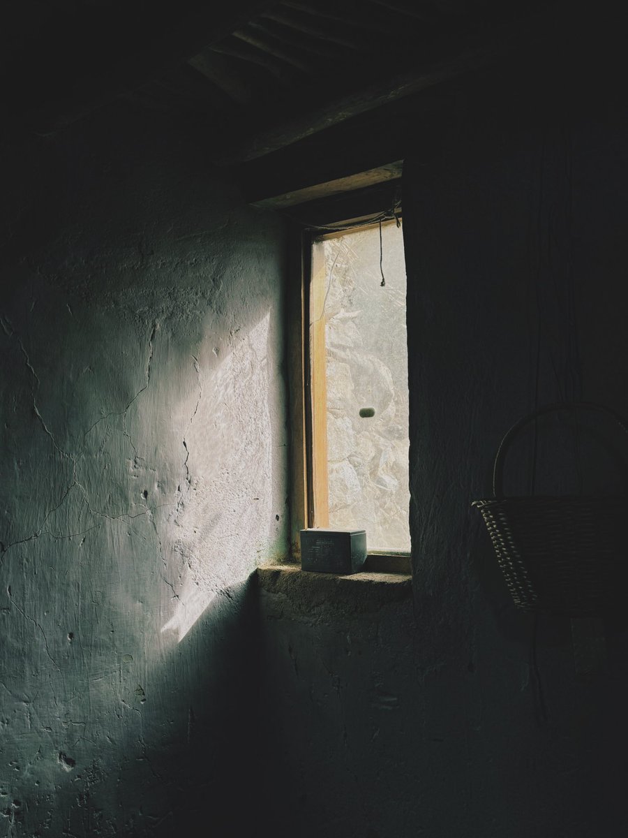 periperinugget's tweet image. me when windows