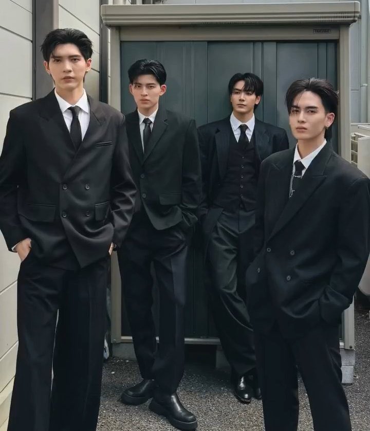 mightyIoki's tweet image. Kemarin vibes anak tongkrongan, sekangan vibes mafia