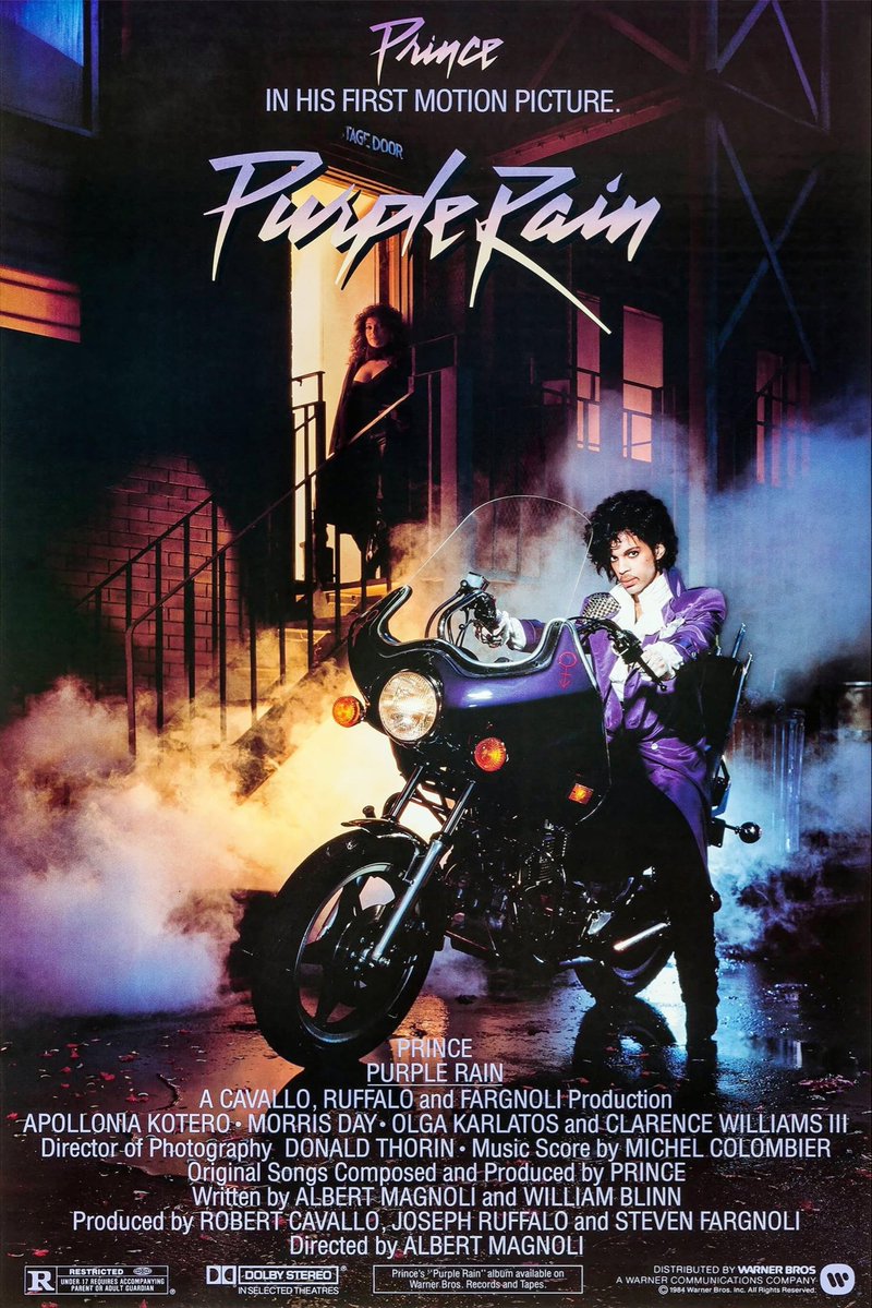 RockOthers's tweet image. #AlmanaccoRock by @FabioLisci
#OnThisDay #Prince
27 luglio 1984 – Esce nelle sale americane “Purple Rain”, il film con Prince protagonista
Con Purple Rain, Prince porta al cinema la sua estetica: musica, dramma, erotismo e stile. È un’opera semi-autobiografica, dove interpreta…