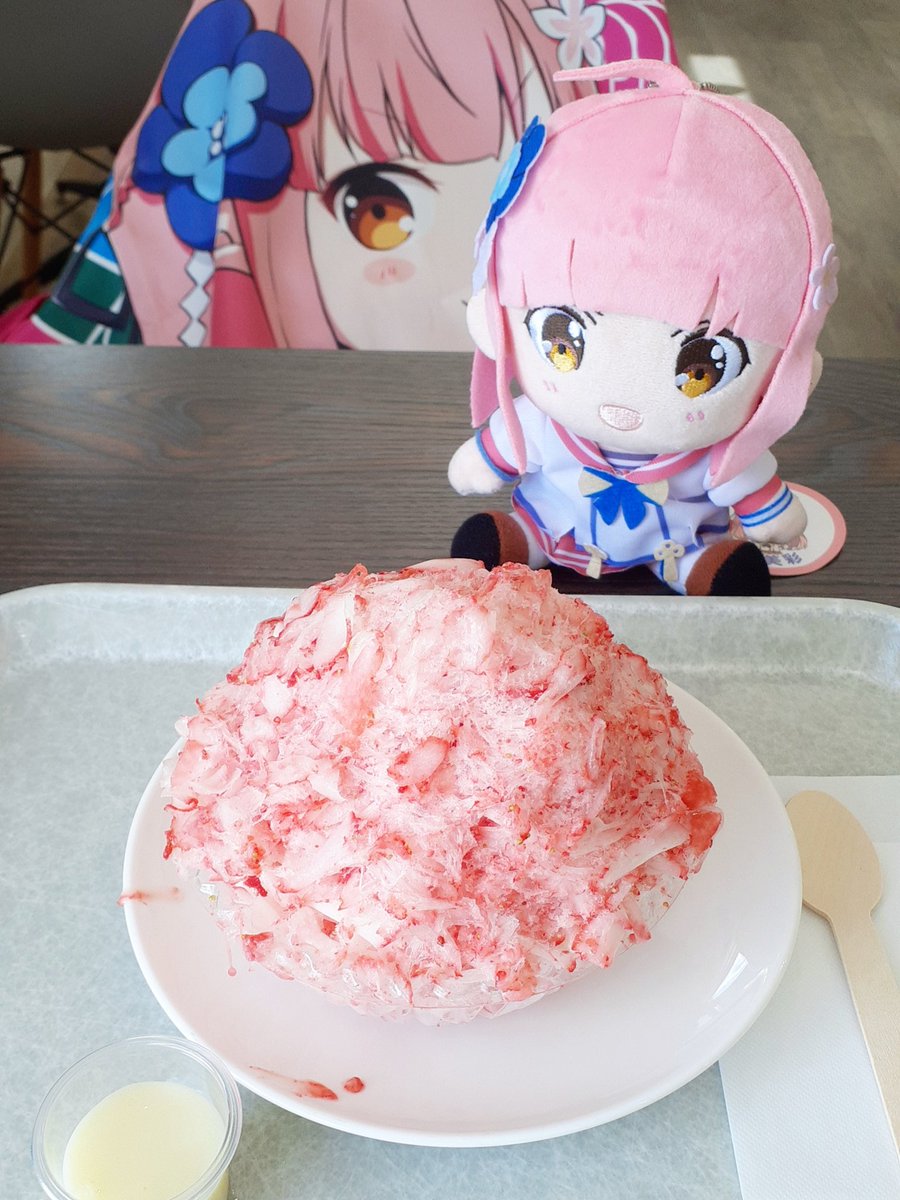 181hamakaze's tweet image. 美作農園さんで
イチゴ100%かき氷を食す🍧