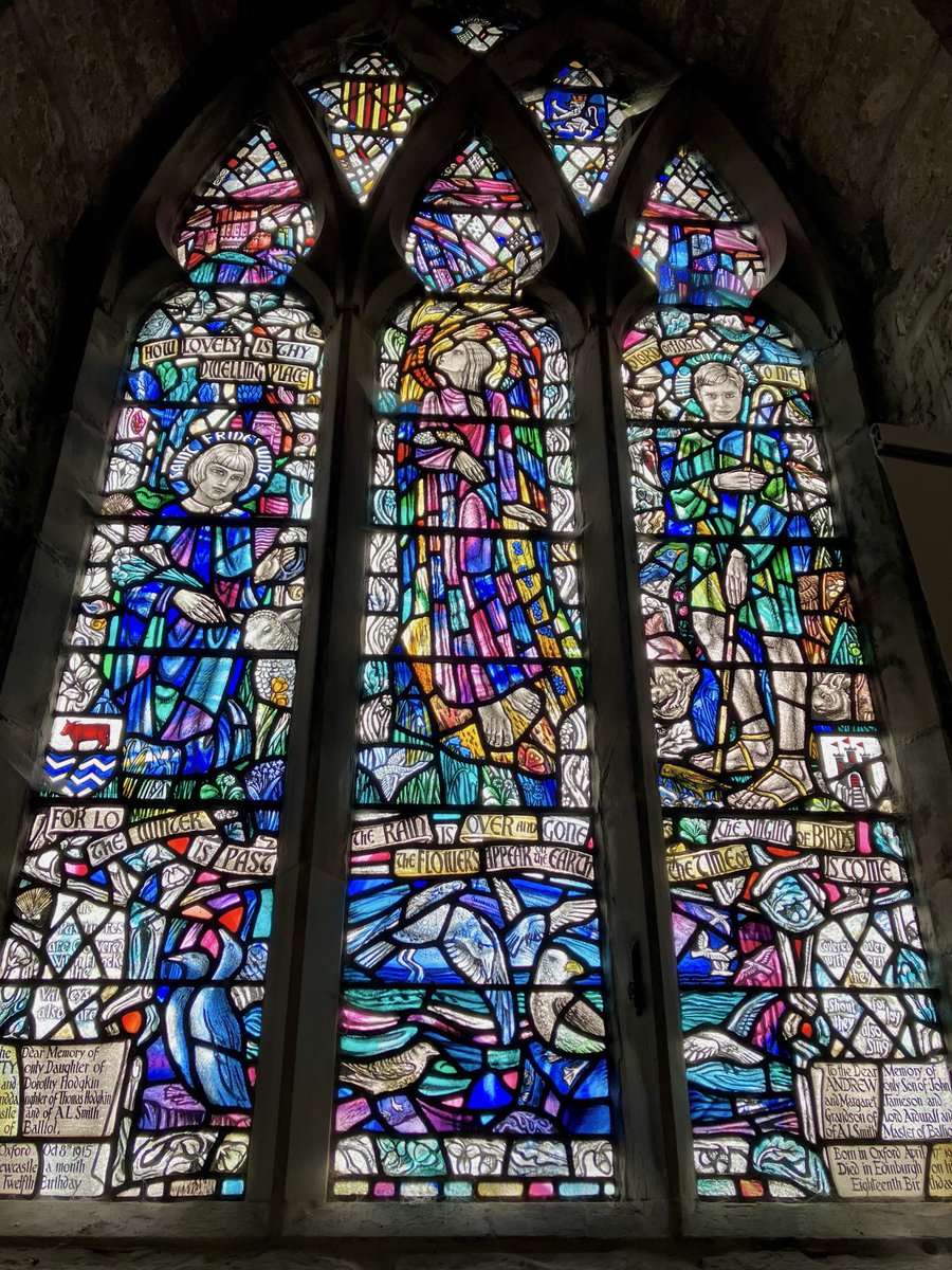 TulipHeather's tweet image. #StainedGlassSunday
A selection from St Aidan’s Church, Bamburgh, Northumberland
