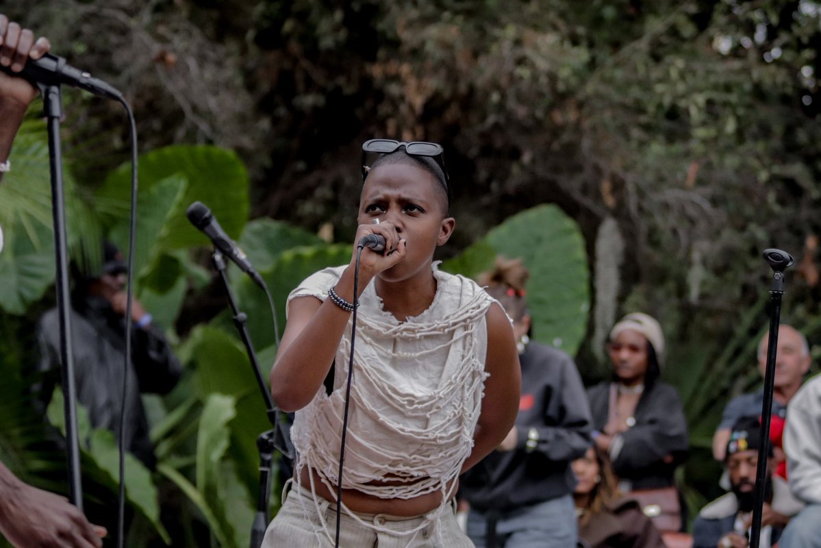 ULENNI OKANDLOVU (@ulennioka) on Twitter photo Introducing the squad!!!! Meet Thando!
Super excited bout Ulenni Okandlovu + Southern Hemis Co. experimental collaborative journey! See you soon on the next show/s in your city & at your favorite festival/s.
#totclive #southernhemis #ulenniokandlovu
📸 <a href="/baobabmediaco/">Baobab Media Co.</a> Introducing the squad!!!! Meet Thando!
Super excited bout Ulenni Okandlovu + Southern Hemis Co. experimental collaborative journey! See you soon on the next show/s in your city & at your favorite festival/s.
#totclive #southernhemis #ulenniokandlovu
📸 <a href="/baobabmediaco/">Baobab Media Co.</a>