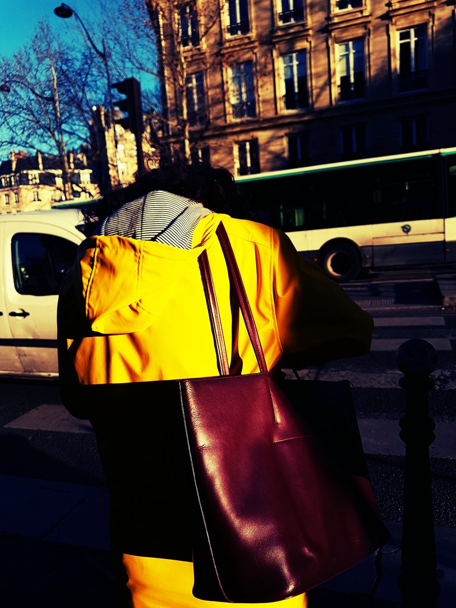 BAvidozo's tweet image. Ghost in a machine (Paris- France)
#photograghy #photographie #fotografia #streetphoto #originalphoto #silhouette #photocolors #Paris #France