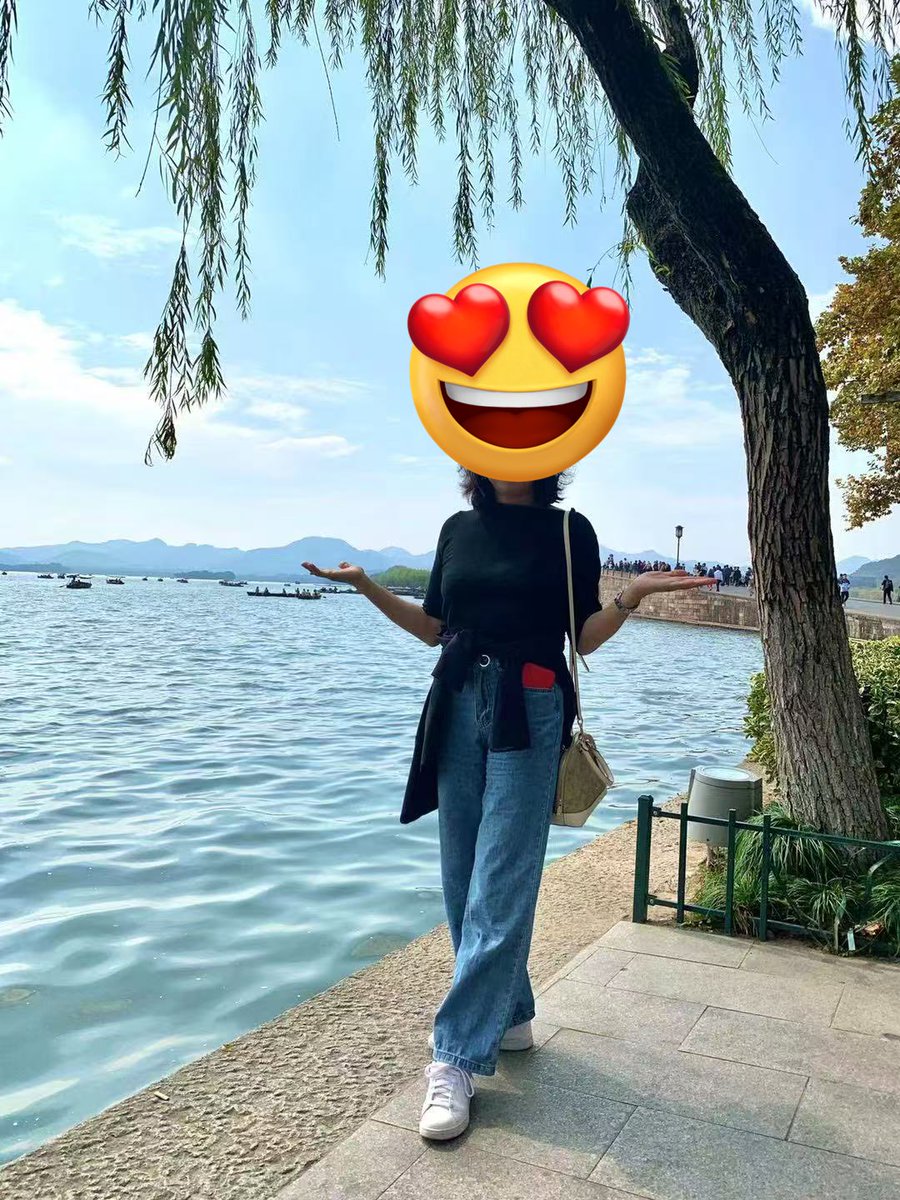 Freeforfun010's tweet photo. 帮一个南昌的姐姐找男伴，要求男身高180左右，45岁以内她不矮，年龄不直接透露了，肯定熟女姐姐类型，有兴趣的私，只要南昌的，有兴趣私信。#南昌 https://t.co/lCXme4iMgK