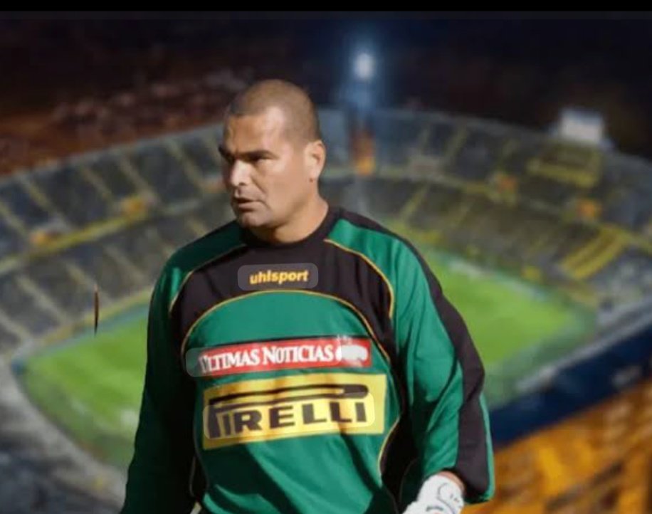 enriqueorue's tweet image. Un día como hoy, hace 60 años, nacía una leyenda del Fútbol mundial, felíz cumpleaños @JoseLChilavert_