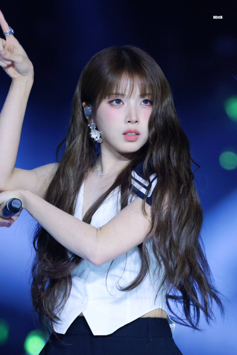 Movon_23's tweet image. 250726 SBS

#Jiwoo #지우
#NMIXX #엔믹스 #ジウ