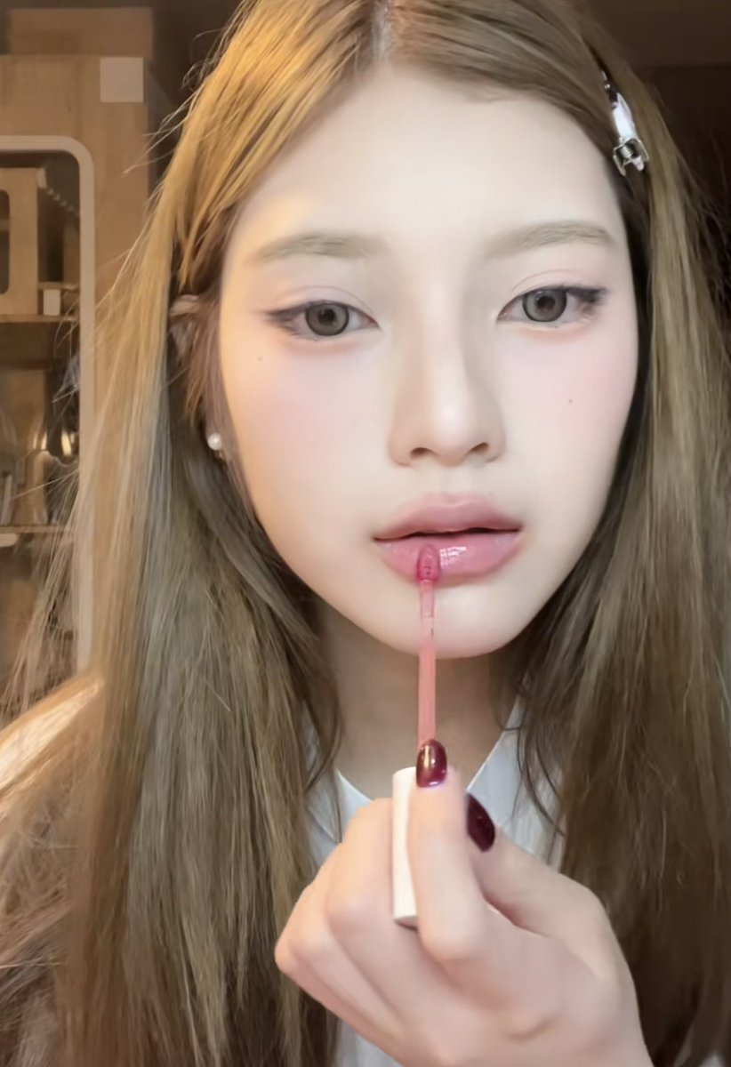 mmytype_'s tweet image. เห็นในตตน้องพั้นรักแมวใช้ลิปhince รุ่นแท่งยาว น่าจะสี01 new allure เลยมาแปะสีเพิ่มให้อีก2สีโทนใกล้ๆกันสวยมาก blushed&amp;amp; addicted 🎀