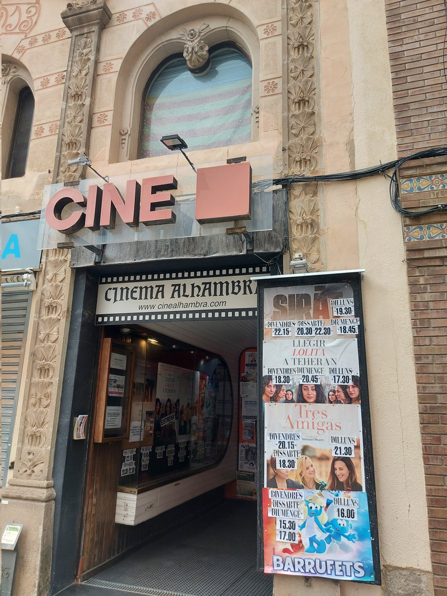 CineAlhambra's tweet image. #Diumenge de #Cine
-15.30h:BARRUFETS(en català)
-17.00h:BARRUFETS(en català)
-18.45h:SIRAT(Projecció📽+Col.loqui🎤amb el Productor ORIOL MAYMÓ💕)
-20.45h:LEER LOLITA EN TEHERÁN(vose)
#Cultura 💕
@ajlagarriga @visitalagarriga @DoblatgeCatala @cat_cine