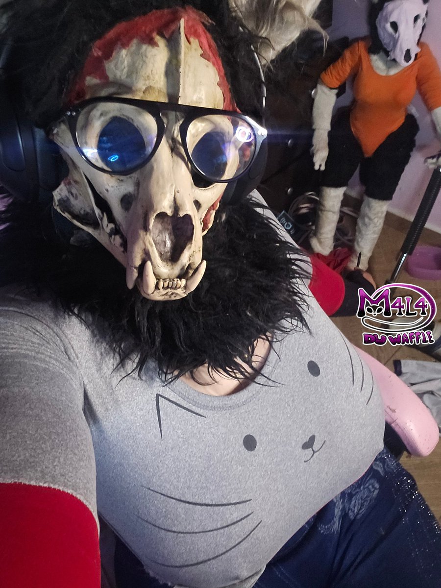 maladuwaffle's tweet image. M4L4 IRL te espera en esta noche nocturna 0w0
Corre a verla para que te salude 0w0!!
@/m4l4duwaffle en la morada,la roja y la verde
0w0