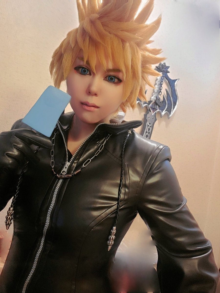 azukimonaca13's tweet image. ⚠Dハロ仮装練習中
ロクサス推し故に自分の中で解釈不一致が止まらない😭
相互さんに教えて頂いたカラコン発色も色味もすごく良くて感謝🙏✨
もっとメイクとか色々修行します٩( •̀ω•́ )ﻭ🔥