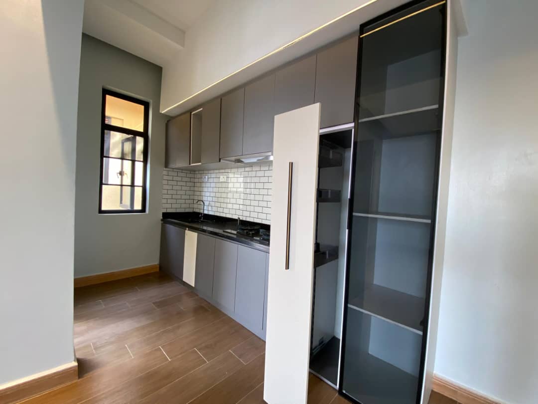 KMT_properties's tweet image. Apartment blocks for sale
Location: Kyanja
Units: 16 ( Each has 1 bedroom)
Income: 24m per month
size: 25 decimals.
Price: Ugx 2.5 billion ugx Whatsapp or call 0786396665