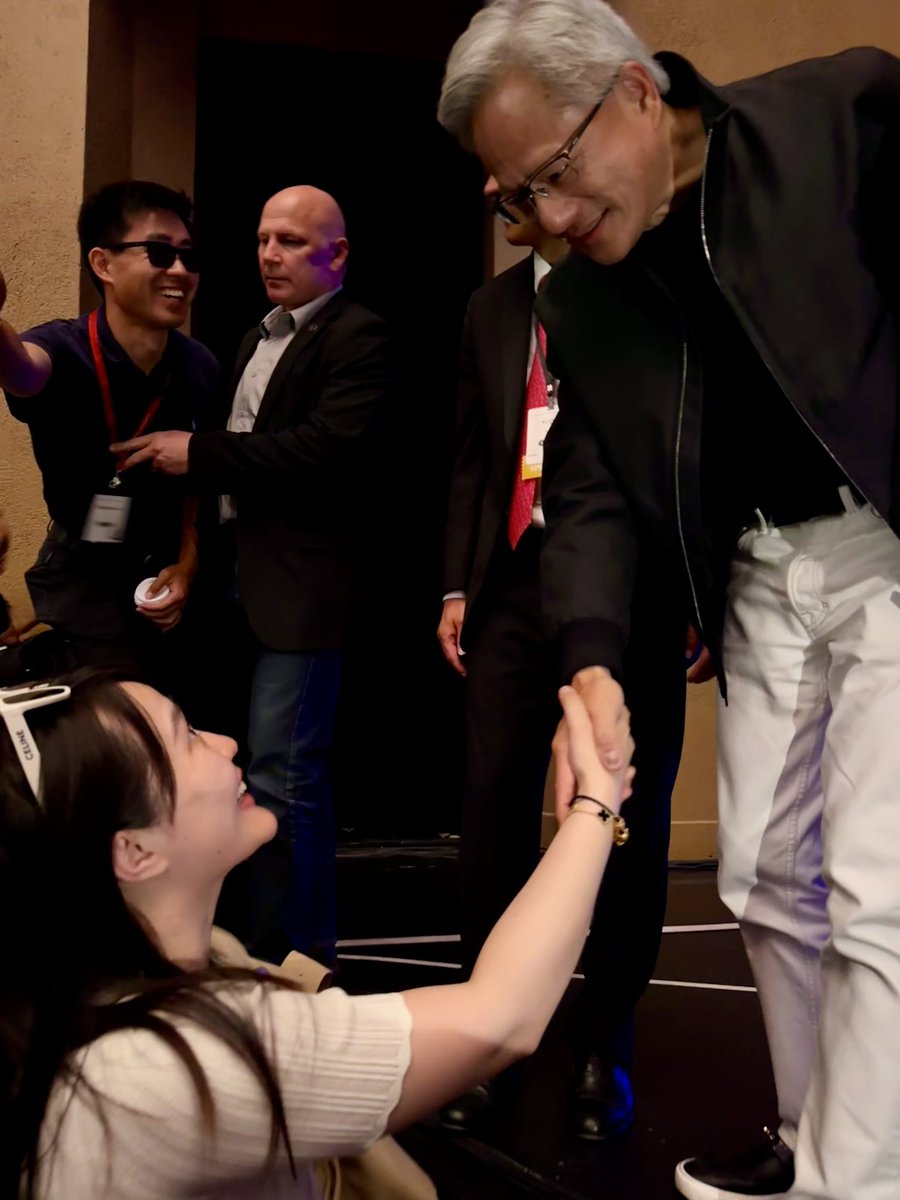 ProsgrowAI's tweet photo. So honored to talk briefly with Jensen Huang - @nvidia CEO today at @Stanford . I told him I’m also an Asian founder. I’m inspired by his speech today, especially when he says he is his own American dream! I’m also my own American dream. We’re our own American dreams! https://t.co/4dtu0yCRP5