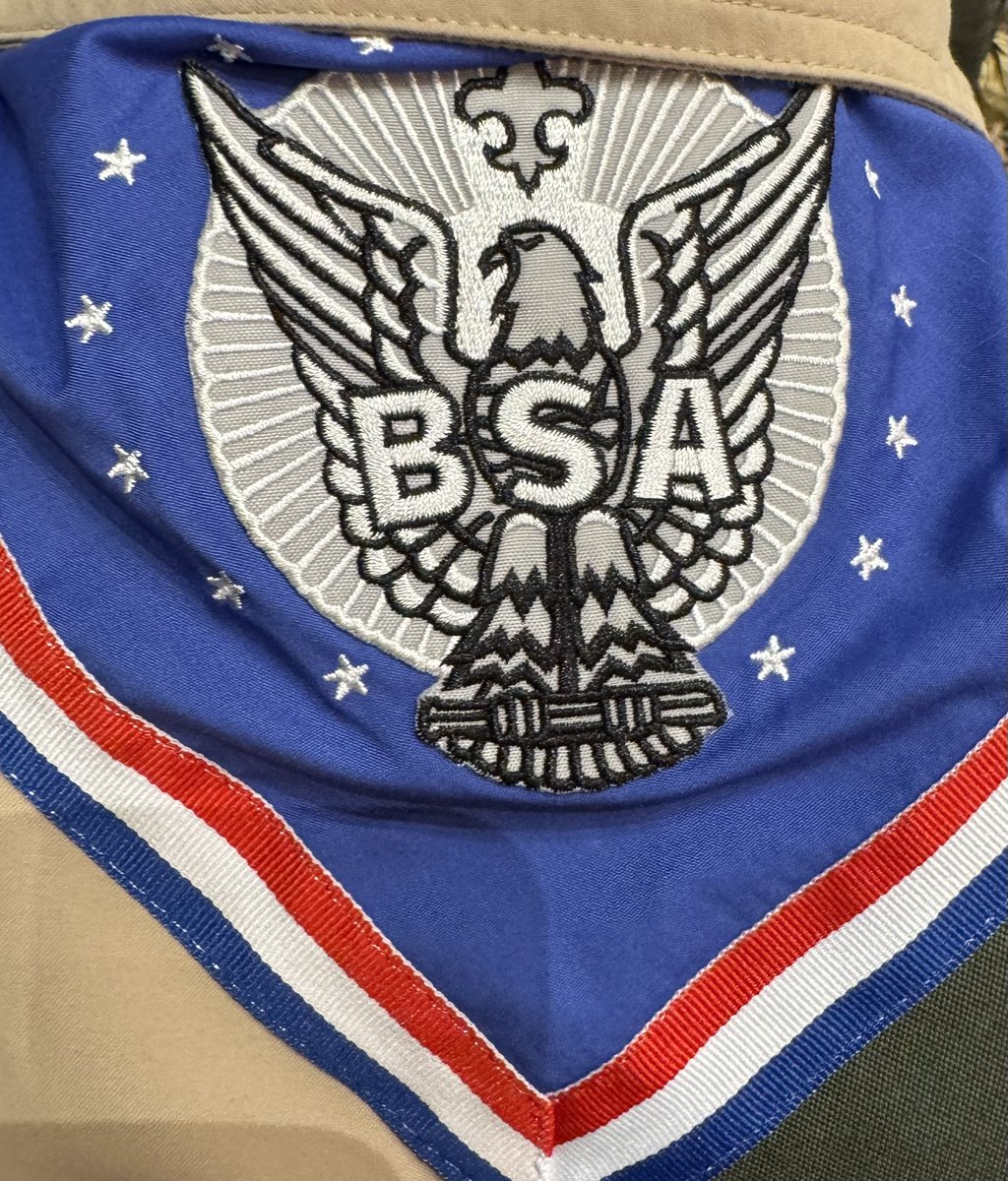 SenRobinsonPA's tweet image. Much to celebrate in Moon! Five members of Troop 198 recently earned Eagle Scout, the highest advancement in @boyscouts -Scouting America. Congratulations to Aidan Wood, Brady Perdue, CJ Grilz, Garrett Rash, and Peter Smith. Continued success. Thank you!