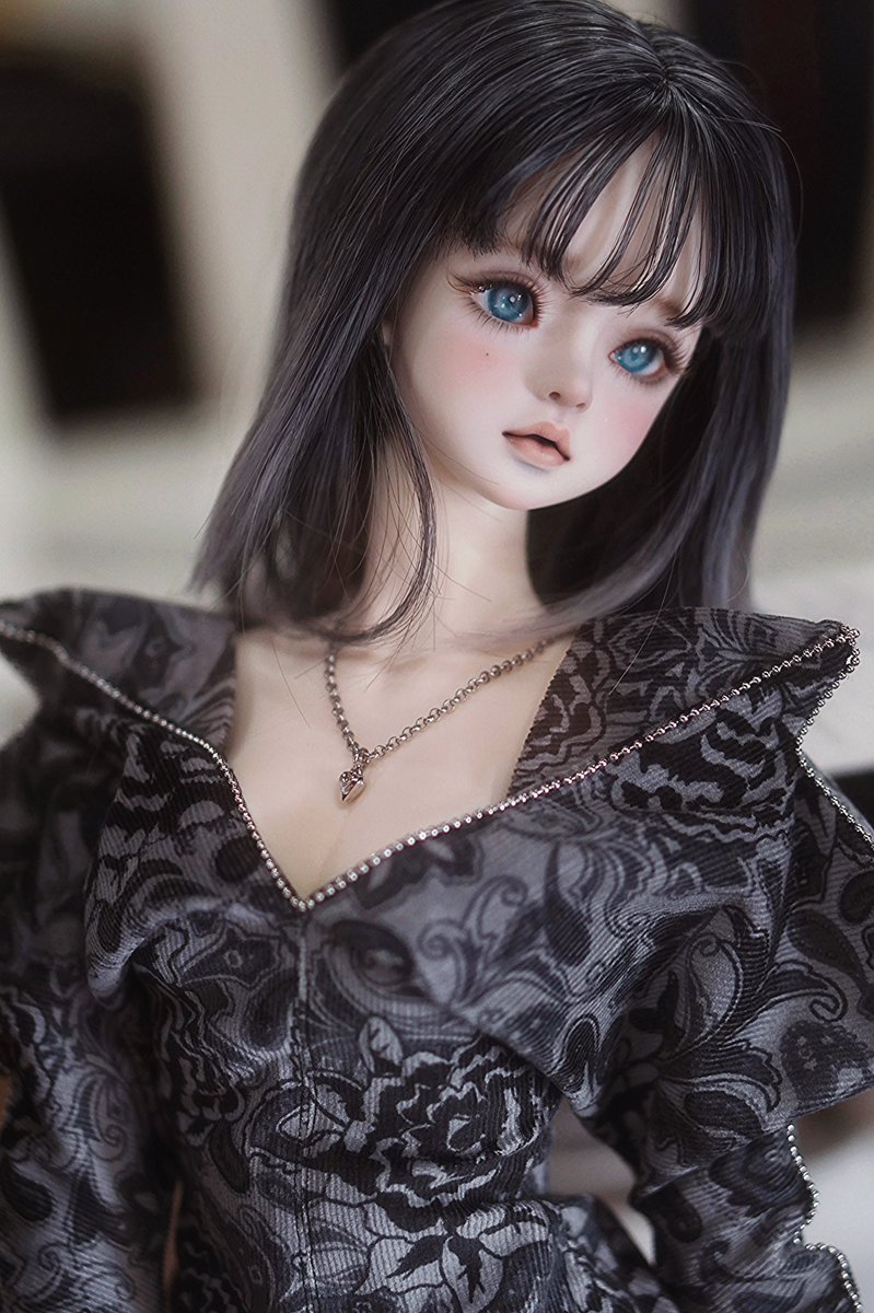 ttfaceup's tweet photo. #ttfaceup faceup &amp; hand painted eyes https://t.co/gVBU9r1j3F