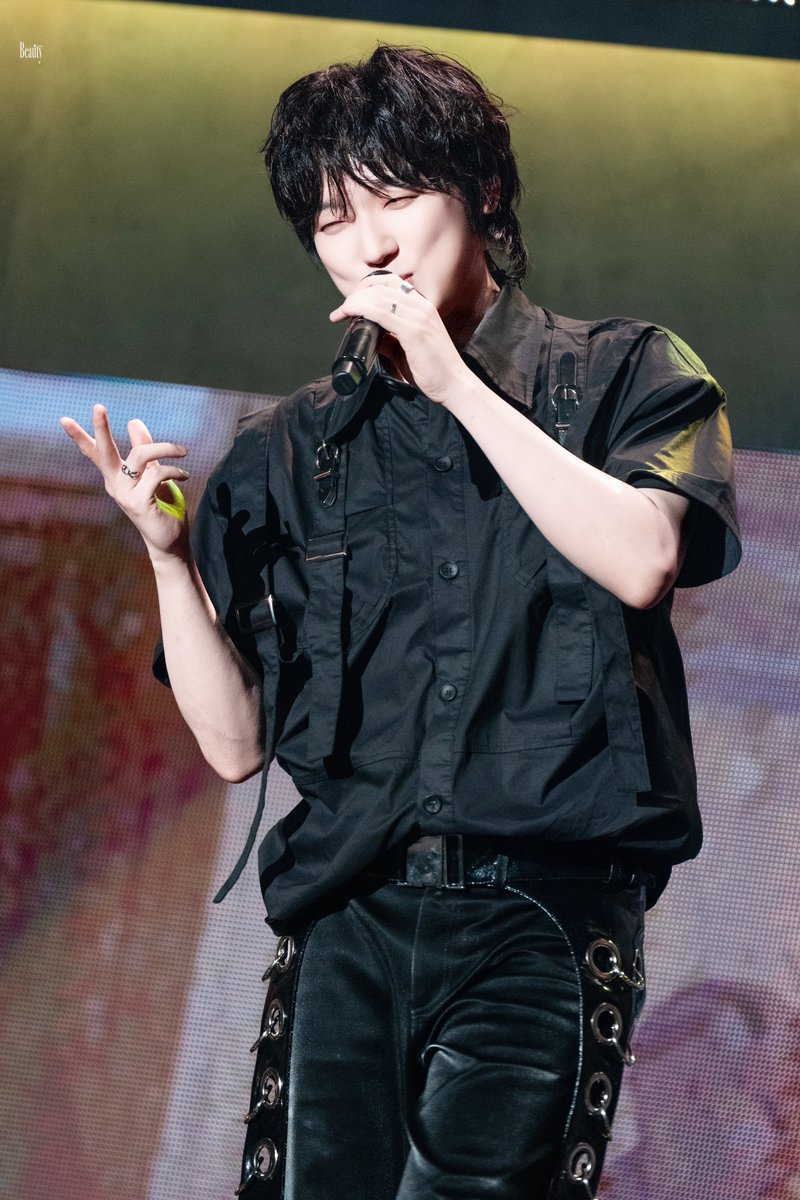 beauty_dm_me's tweet image. 250726 The Wave _ 서울

Beauty, enlightenment and modernity

#Forestella 
#강형호
#포레스텔라