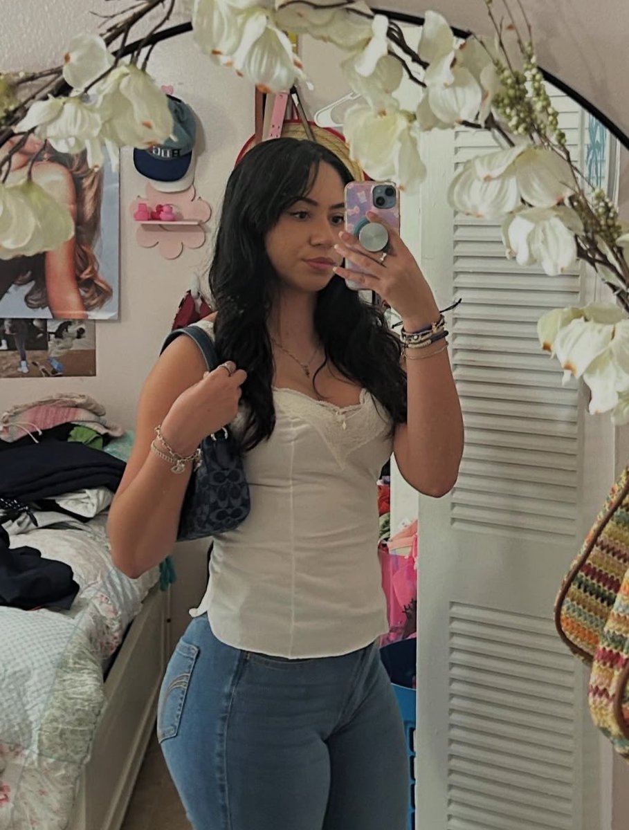 HteStephanie's tweet image. Today 🤍