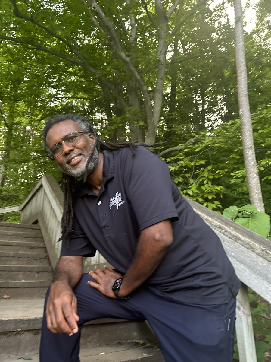 abdi_bileh's tweet image. 📍Sentier Lac Pink – Niveau difficile
Mission accomplie.
Ce n’était pas une simple marche, c’était un rappel :
💡 La persévérance, ça s’entraîne.
💡 L’endurance, ça se construit.
💡 Le leadership, ça se vit… même sur les sentiers escarpés.
Quand on vise les sommets, chaque…