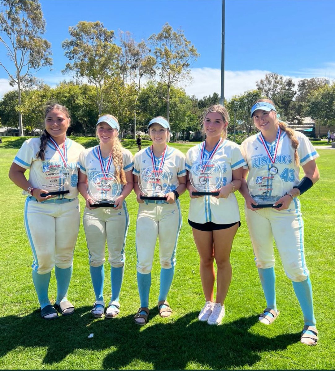 Streuber2025's tweet image. Thank you @AZRisingAppel &amp;amp; @PGFnetwork for an unforgettable year! Proud of this team 

#NattyChamps #winningisntforeveryone #family #BuiltDifferent #bestsummerever