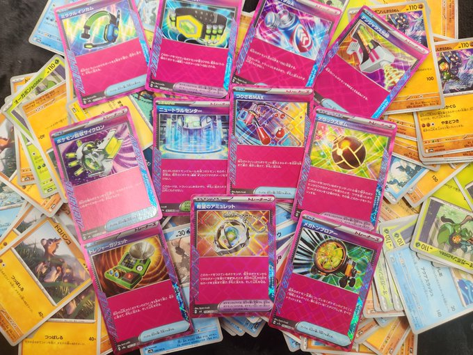 batoloco_oda's tweet image. 【販売情報】#ポケカ #デュエマ #遊戯王
本日も、33円ストレージコーナーに
超優良カード
🔥大 量 投 入🔥
いたしました✨
早い者勝ちなのでお早めに💦
お求めの方は #バトロコ小田原駅前 へ🏃
#オダロコ #小田原