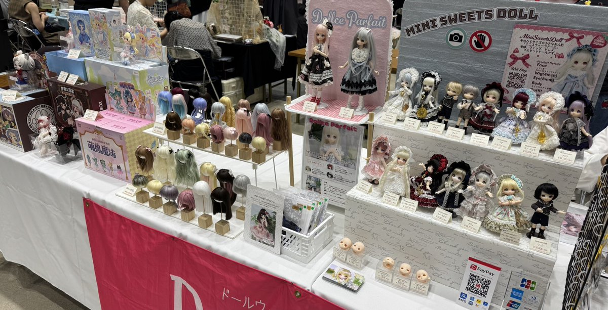 DOLLCExDOLLCE's tweet image. 東京アイドールVOL.74設営完了しました💕
本日は4inch&5inchウィッグもございます✨🎀
ブースNO: I13-16 にてお待ちしております🙌
#アイドール東京 #アイドール東京74