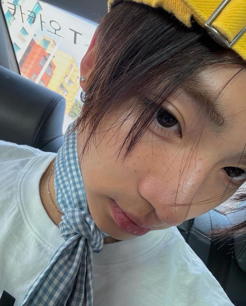 poooomu2's tweet image. 왼쪽에서 오른쪽 된 거 ㅈㅉ 안 믿김