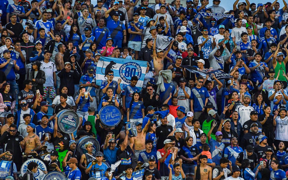 Una vez más, no fallaron.
Gracias por acompañar, alentar y sentir. ¡Gracias por siempre estar! 🫶🏼

#MasUnidosQueNunca #VamosEmelec ⚡