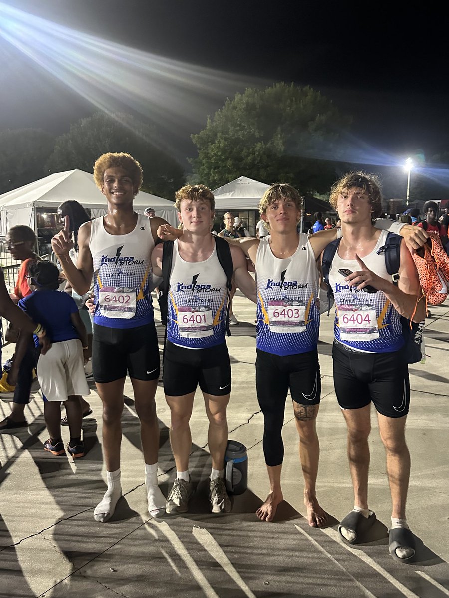 Indystormtc's tweet photo. Boys All-American 4x1 team finishes 6th in the nation with a huge PR (41.16) https://t.co/iOIofatbMn
