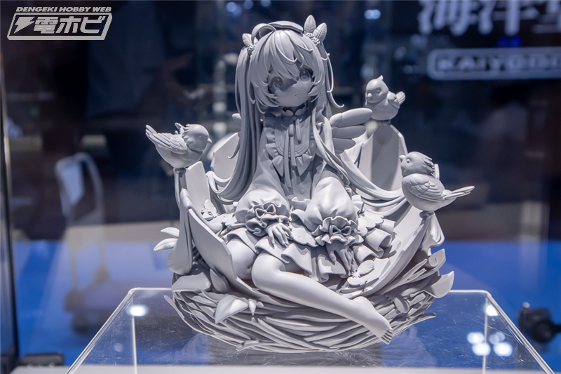 海洋堂 #初音ミク 1/7スケールフィギュア 17周年Ver.／小鳥Ver／青龍