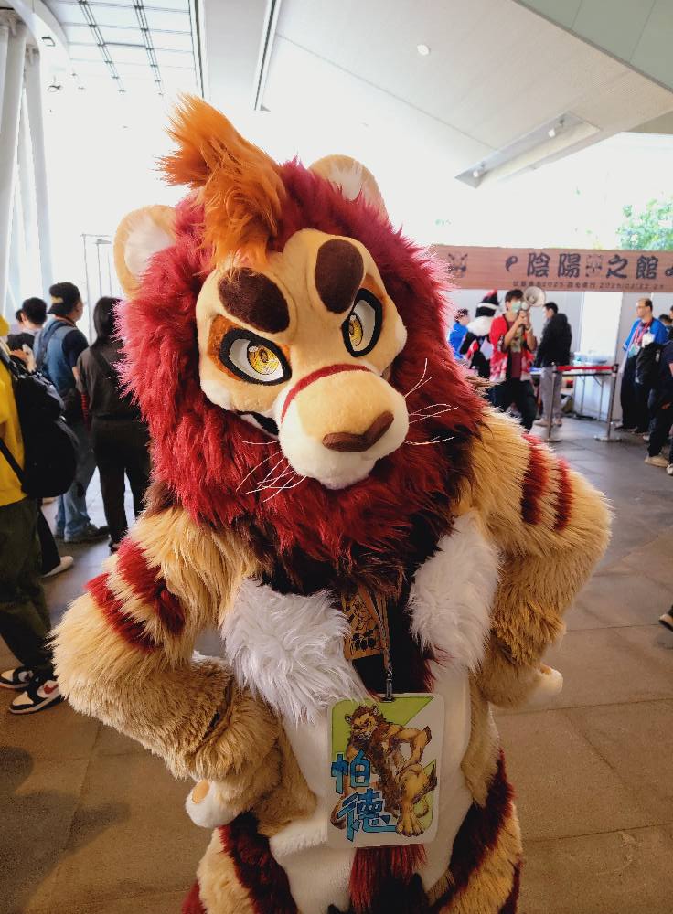✂️：<a href="/BK_fursuit/">BK Fursuit</a>
📷：<a href="/KulyWolf/">阿龍 & 酷利クーリ🔜2025 Infurnity 獸無限</a>

#FursuitFriday