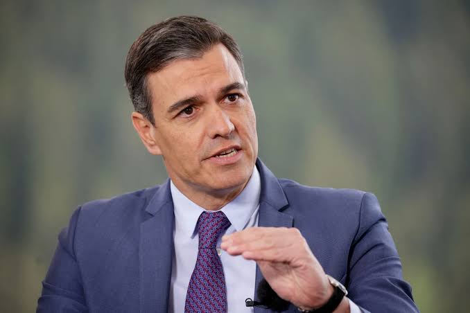BREAKING –

Spanish PM – "Israel is committing genócide in Gaza. Europe should suspend all partnership with Israel"