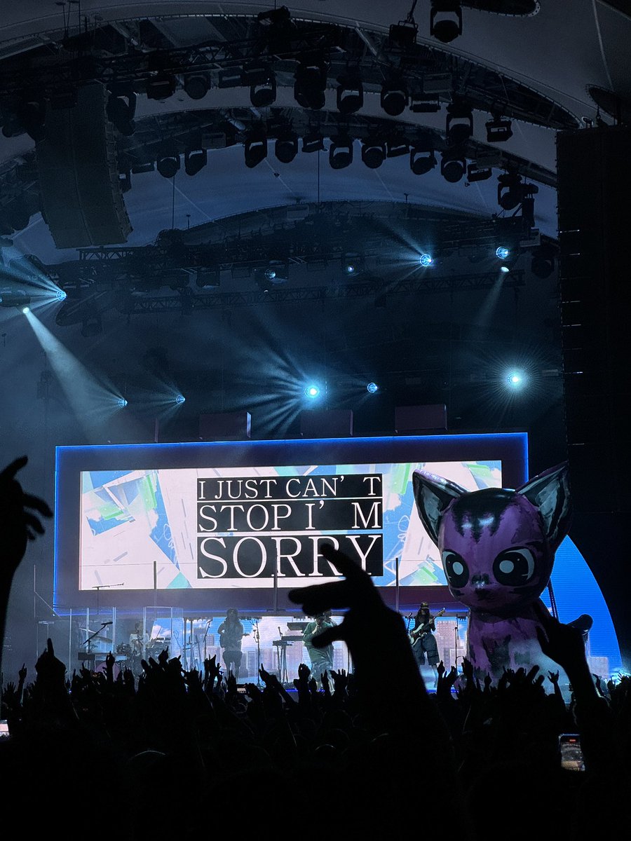 moveimemo's tweet image. to commemorate smile! :D day, here are some pictures from the smile tour. one of the best concerts i’ve ever attended