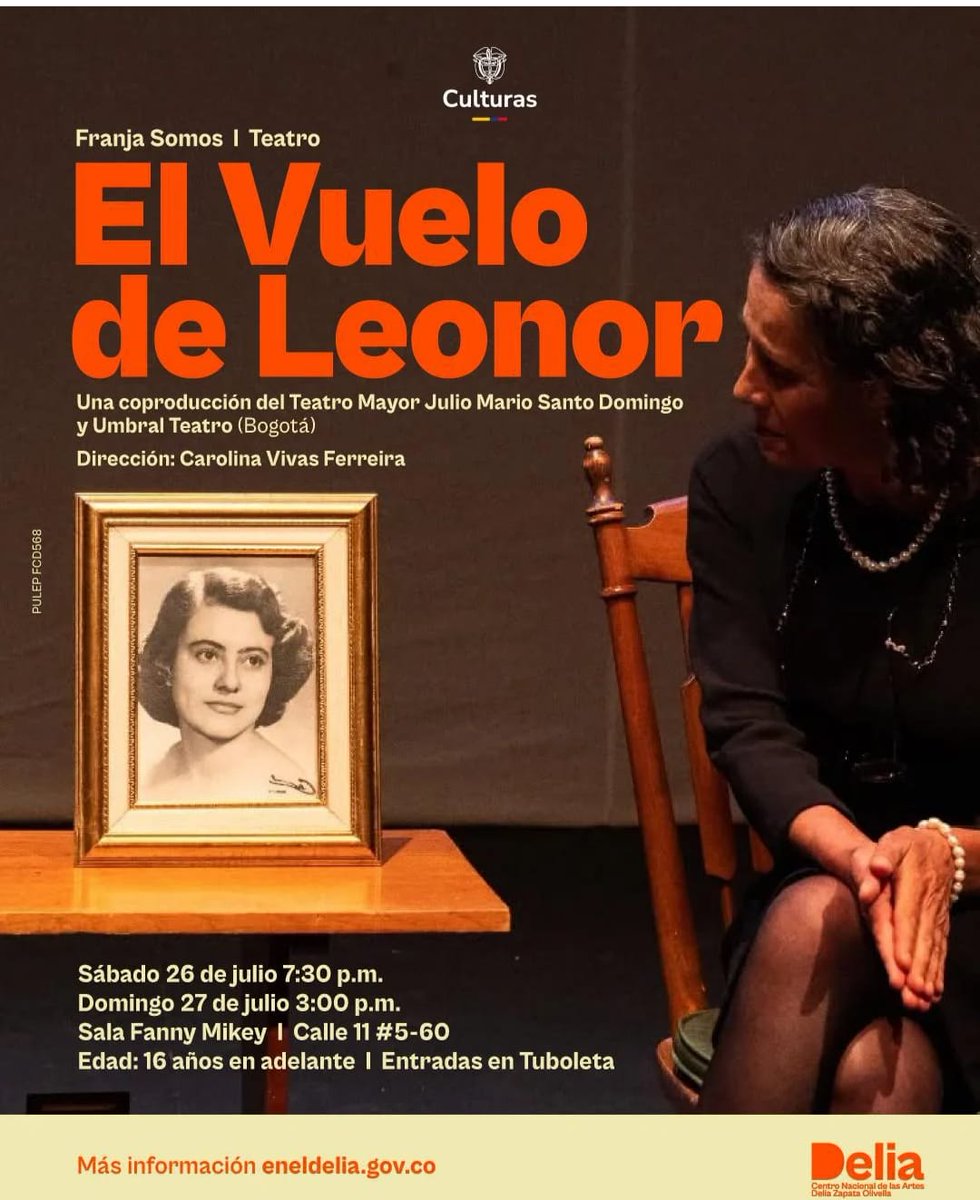 Muy bella la obra de Carolina Vivas, contando la genealogía de las mujeres de su familia. Atraviesa el siglo XX evocando la trágica  historia de su madre  y sus avatares. Adoré.