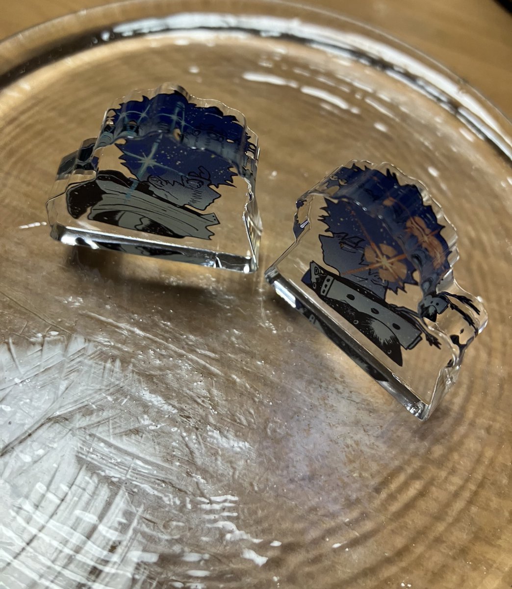 osayu0895's tweet image. 天体観測デカツミニアクスタ💫
分厚さ8ミリ　
インテに持って行きます〜

火星としし座のレグルス
隣り合った美しい星