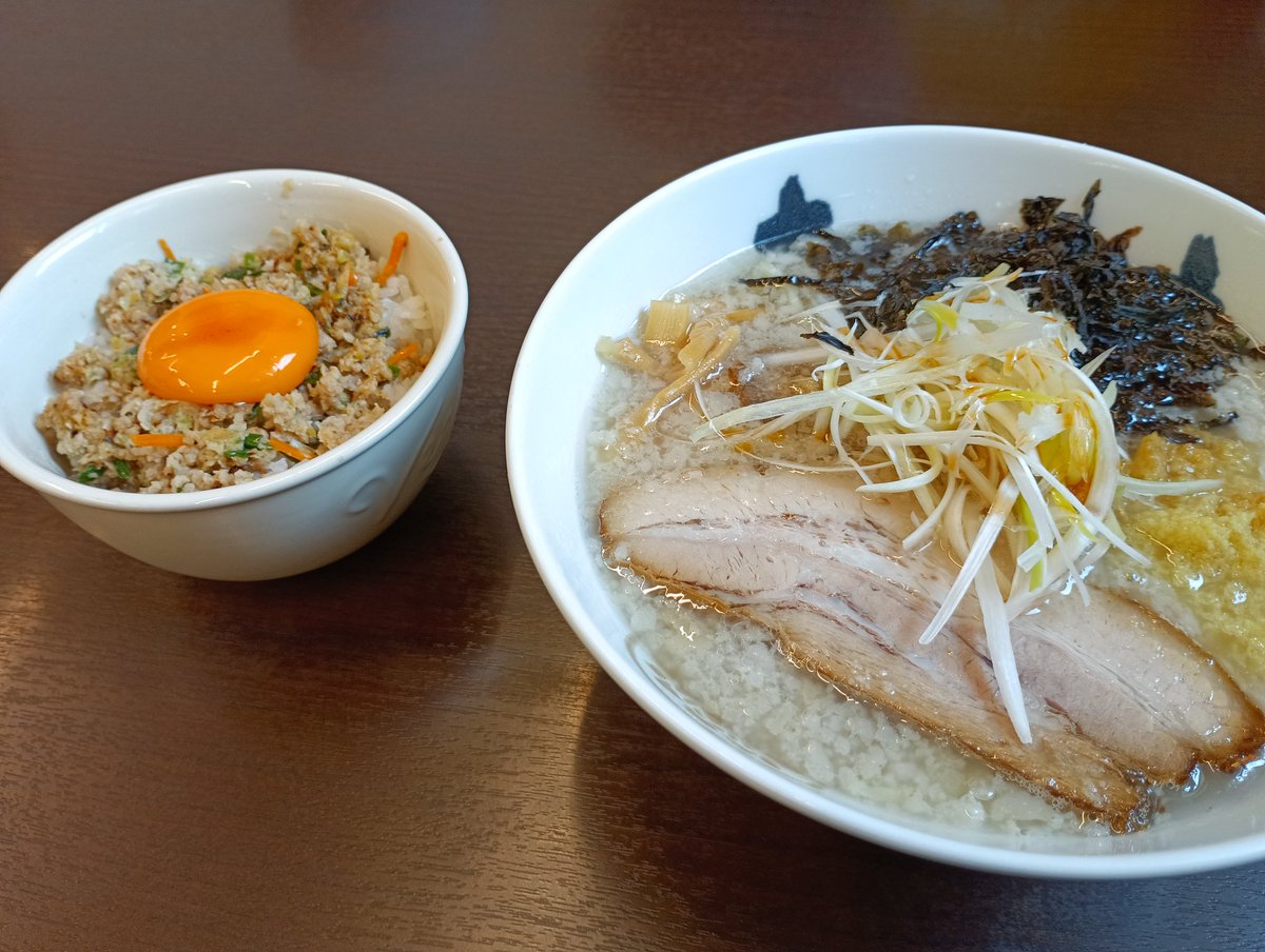 値下げ　ご当地キティ　根付け　水餃子、あさり丼、ラーメン、ほうとう、明石焼　8点 値下げ ご当地キティ 根付け 水餃子、あさり丼、ラーメン