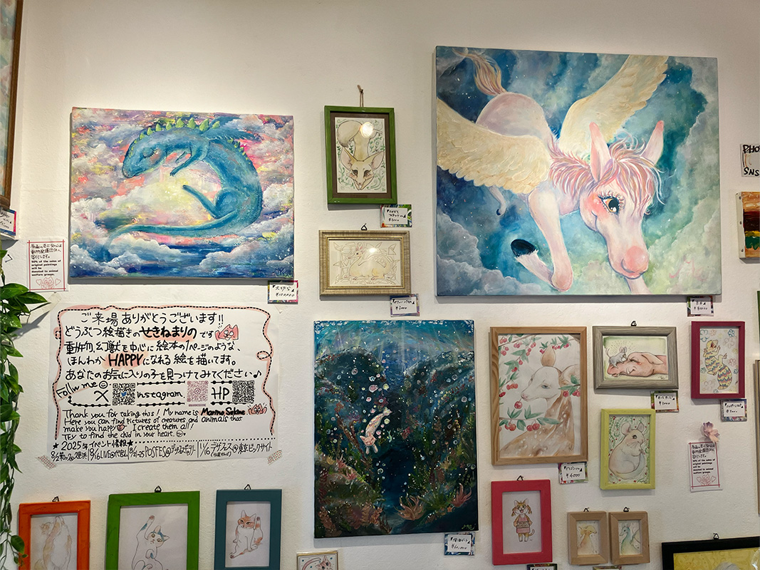 DFGHarajuku's tweet image. 【最終展示のご案内】
HAPPY!3
2025/07/22 – 07/28
WEST1-C
せきねまりのさんによる幸せな雰囲気に包まれた個展が開催中です✨
見ているだけでhappyになれる素敵な展示を写真と一緒にご紹介いたします📸
@mrrrrrrrn
【展示レポート】
designfestagallery.com/happy3/