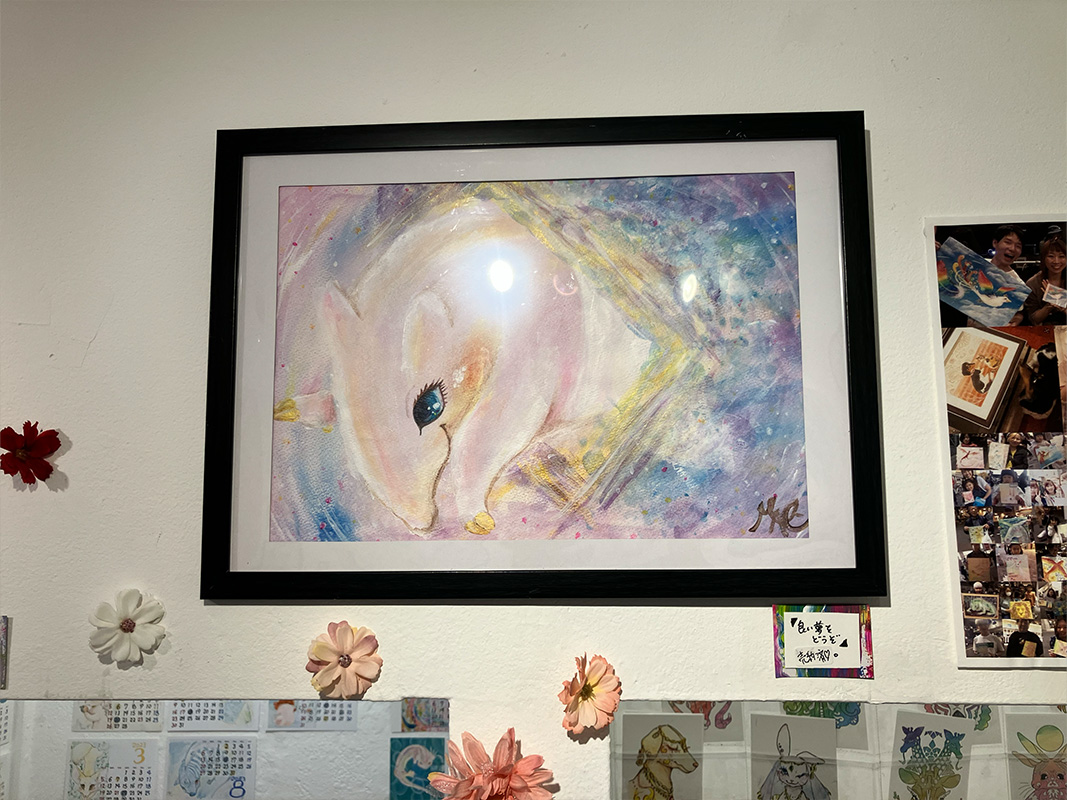 DFGHarajuku's tweet image. 【最終展示のご案内】
HAPPY!3
2025/07/22 – 07/28
WEST1-C
せきねまりのさんによる幸せな雰囲気に包まれた個展が開催中です✨
見ているだけでhappyになれる素敵な展示を写真と一緒にご紹介いたします📸
@mrrrrrrrn
【展示レポート】
designfestagallery.com/happy3/