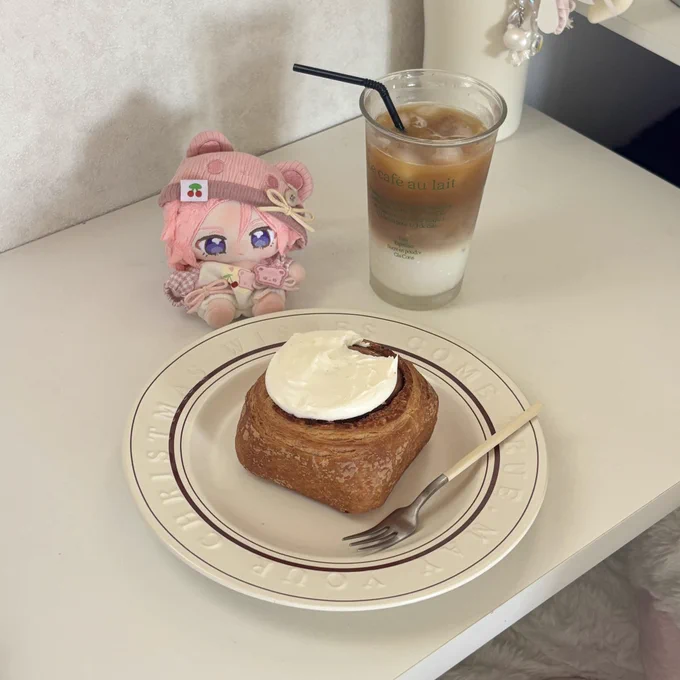 𝒎𝒐𝒓𝒏𝒊𝒏𝒈. もらったプレゼント…しんちゃんもgroundsも全部かわいくて飛び跳ねた( ∩¨∩ )✧*。